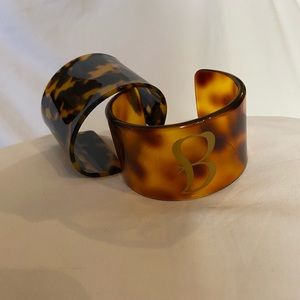 2 piece faux tortoise cuff bracelets